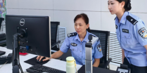 方寸之间有温度：师徒传承  户籍窗口守护民生“小事”