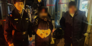 冰城警暖侨心 南岗分局民警巡逻中双语服务护航异国旅途