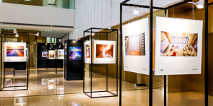 以“万家灯火”照亮家园：美林湖春晚的温情叙事与社区共建